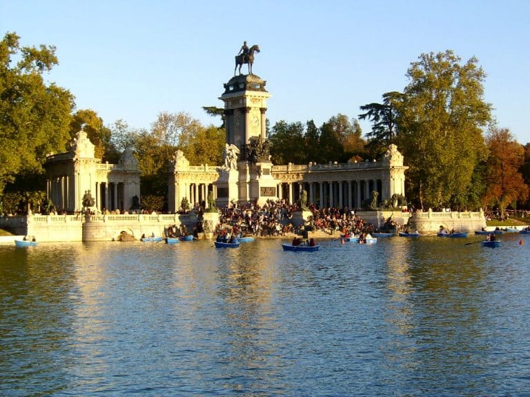 el retiro de madrid - parques de espana